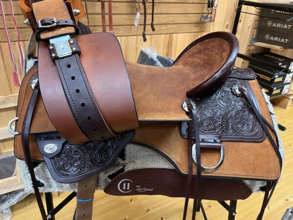 SALE! Circle Y Stockman 17" Wide Fit Flex 2 Trail Saddle in Walnut