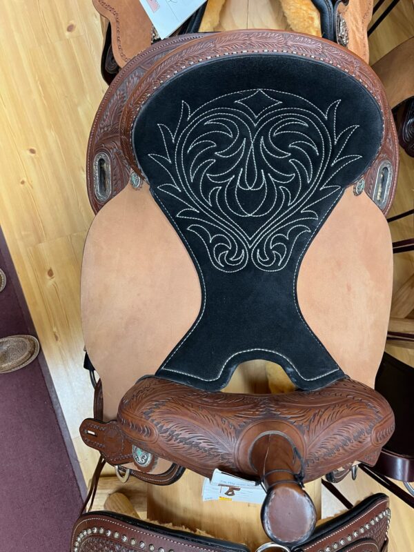 SALE! Circle Y Dakota Wide Fit 15" Barrel Saddle