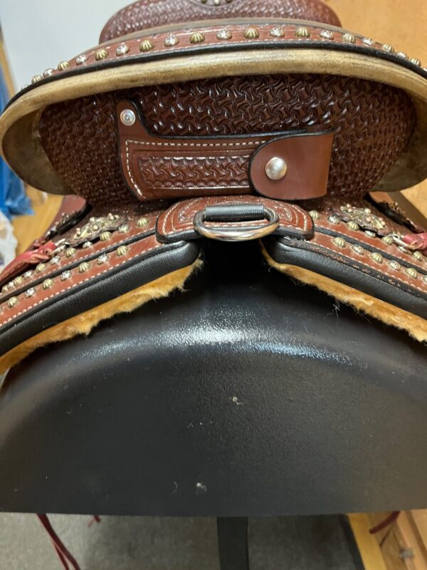 SALE! Circle Y Reno 16" Wide Fit Trail Saddle Like New