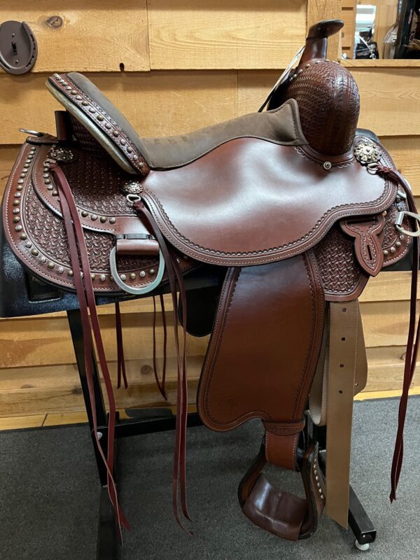 SALE! Circle Y Reno 16" Wide Fit Trail Saddle Like New